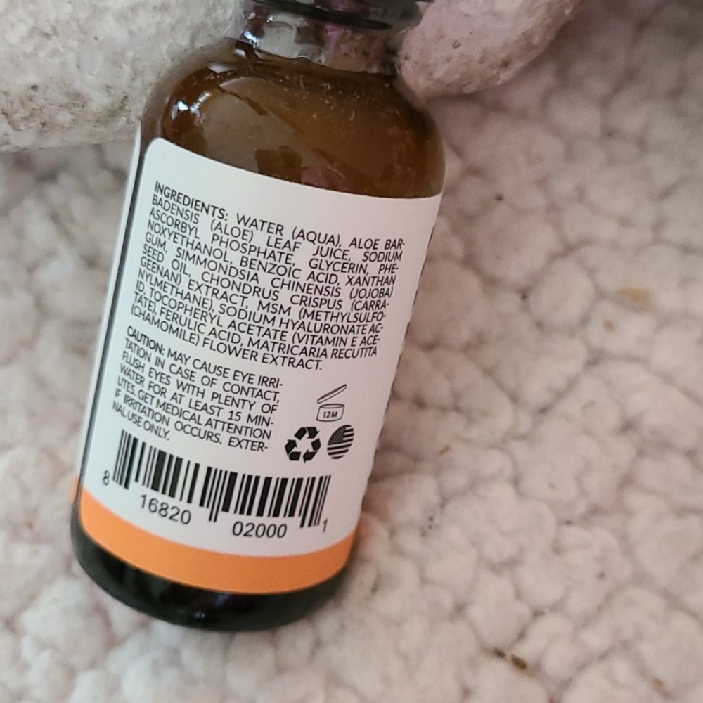 🧡New Vitamin C Serum🧡 - Picture 3 of 6